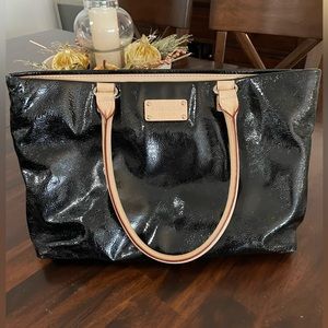 Kate Spade black patent tote w/camel leather handles. EUC